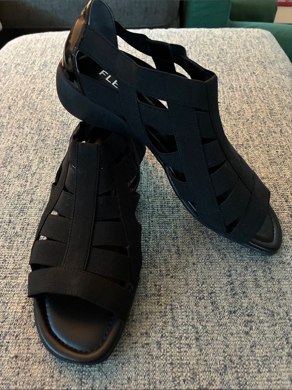 Women's Black Elastic Strappy Sandal
